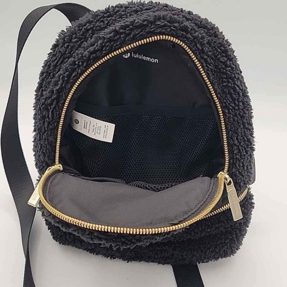 *Sold*Lululemon Fleece"Rare"mini backpack& variety Crossbody bags, NWOT - Picture 10 of 10